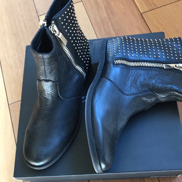 Kenneth Cole black Ankle boots - Picture 1 of 6